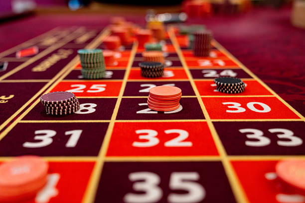 Live blackjack table on nostoto with dealer and player cards visible